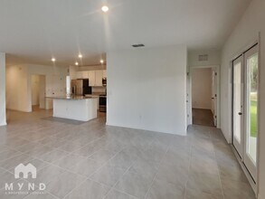 6978 Faben Ln in Zephyrhills, FL - Building Photo - Building Photo