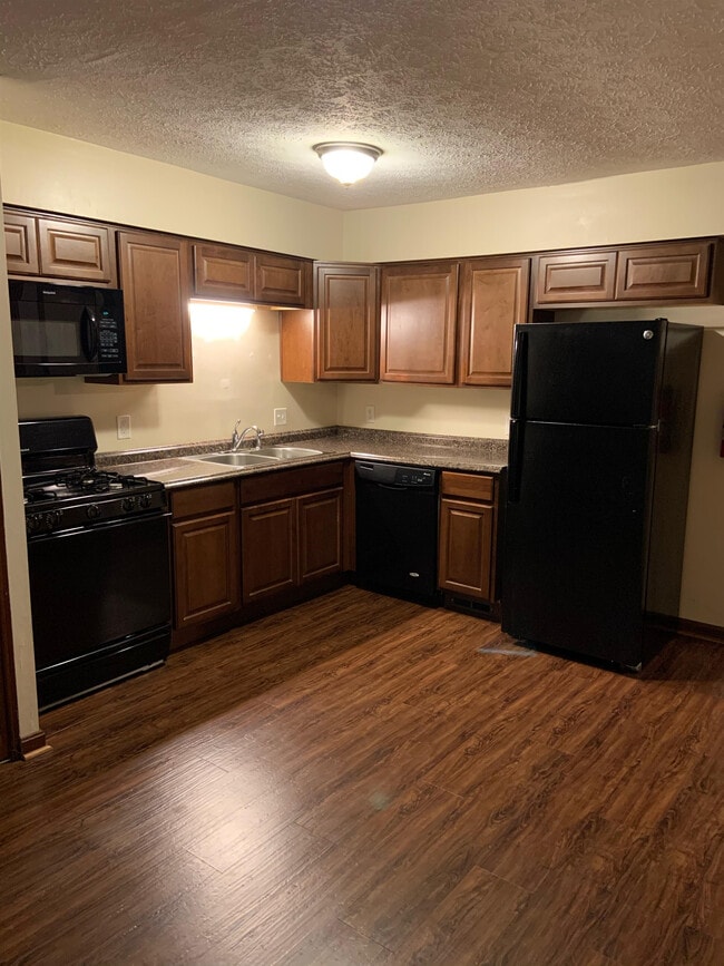 1730-1732 Tamarack Rd in Owensboro, KY - Building Photo - Building Photo