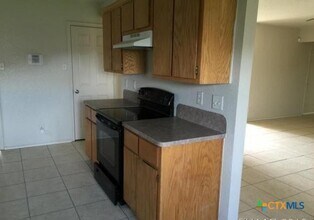 3901 John Haedge Dr in Killeen, TX - Building Photo - Building Photo
