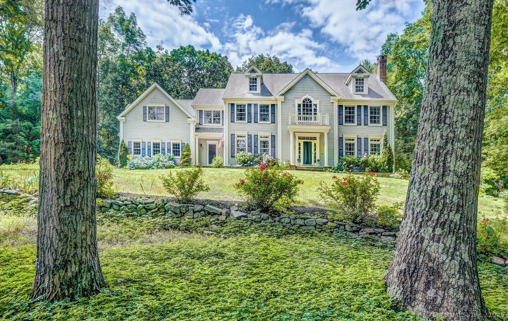76 High Hill Cir in Madison, CT - Building Photo