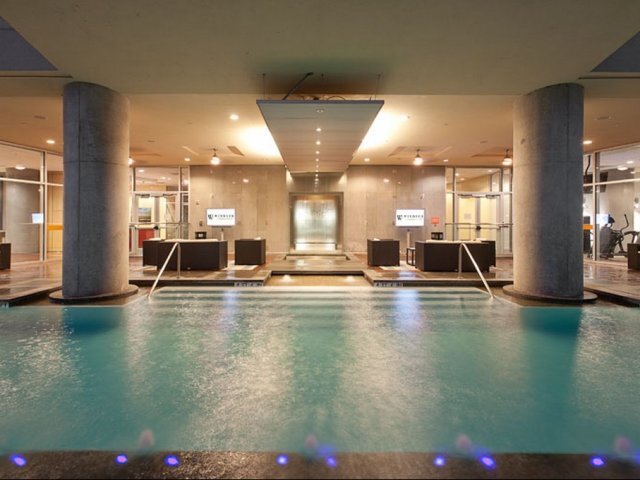 800 W 5th St in Austin, TX - Foto de edificio