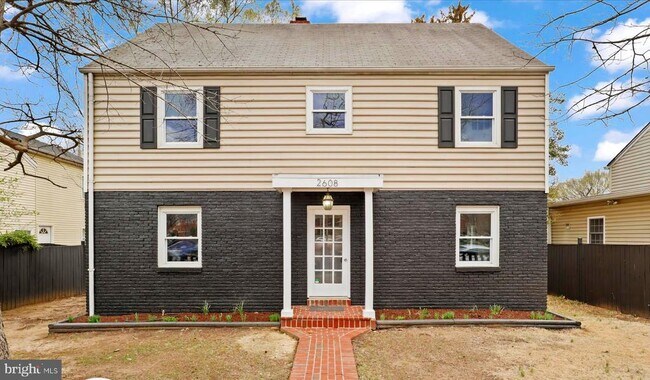 2608 Arlington Blvd-Unit -AP 2 in Arlington, VA - Building Photo - Building Photo