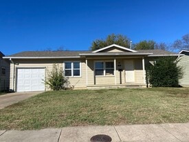 23 E 62nd Pl N in Tulsa, OK - Building Photo