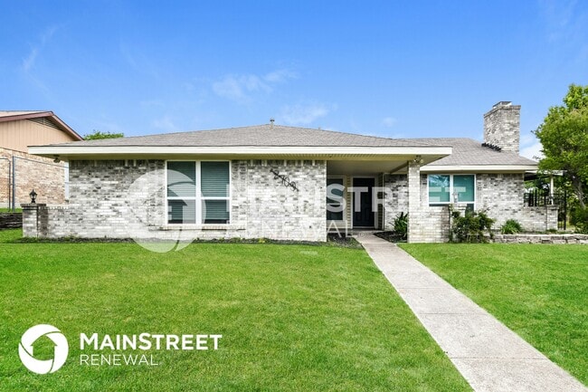 property at 2709 Meadow Isle Ln