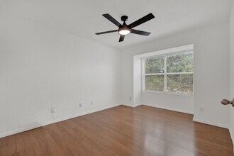 3923 Invierno in San Antonio, TX - Building Photo - Building Photo
