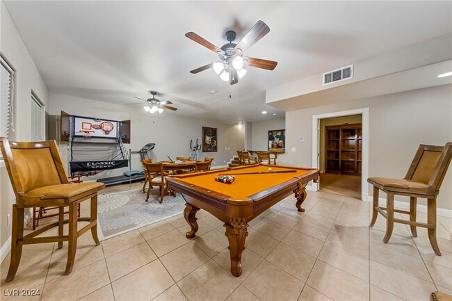 property at 200 W Desert Rose Dr