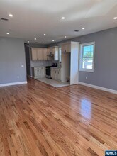 31 Grove in Paterson, NJ - Building Photo - Building Photo
