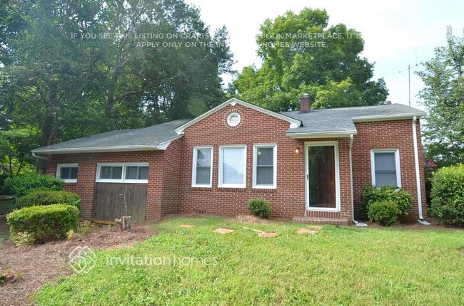 1501 McCormick Ave