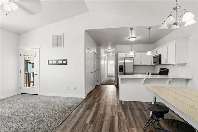 742 N 260 W in Vineyard, UT - Building Photo - Building Photo