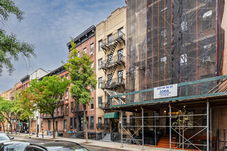 437 W 46TH ST in New York, NY - Building Photo - Building Photo