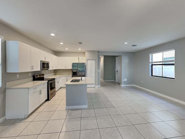 3454 W 110th St in Hialeah, FL - Building Photo - Building Photo