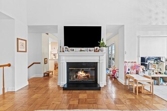 200 Shearwater Ct W in Jersey City, NJ - Building Photo - Building Photo