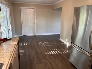 1130 Brigantine Dr in Charleston, SC - Building Photo - Building Photo