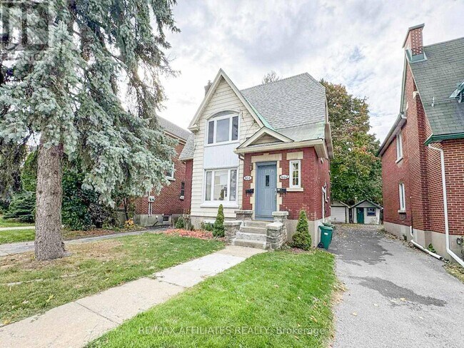 464 Holland Ave in Ottawa, ON - Building Photo - Building Photo