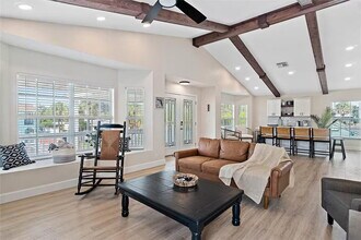 7615 Coquina Way in St Pete Beach, FL - Foto de edificio - Building Photo