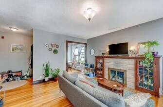 1900 Stevens Ave, Unit #35 in Minneapolis, MN - Building Photo - Building Photo