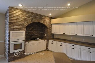6324 Bridgecrest Dr in Lithia, FL - Building Photo - Building Photo