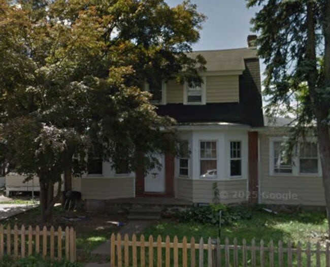 property at 301 Sunnyside Ave