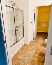 1801 E Katella Ave, Unit 1108 in Anaheim, CA - Building Photo - Building Photo
