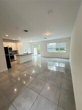 8959 Kingsmoor Wy in Wellington, FL - Building Photo - Building Photo