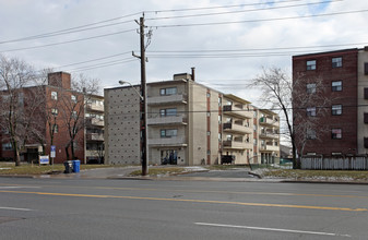 1191 Ellesmere Rd in Toronto, ON - Building Photo - Building Photo