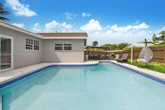 405 SE 4th St in Dania Beach, FL - Building Photo - Building Photo