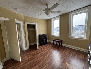23 Garden Ct, Unit 3 in Wheeling, WV - Building Photo - Building Photo