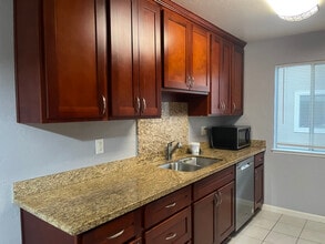 340 Rio Verde Pl in Milpitas, CA - Foto de edificio - Building Photo