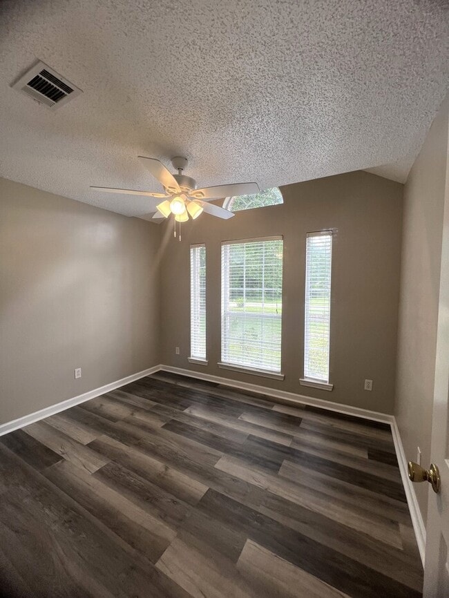 1421 Spruce St in Ocean Springs, MS - Building Photo - Building Photo