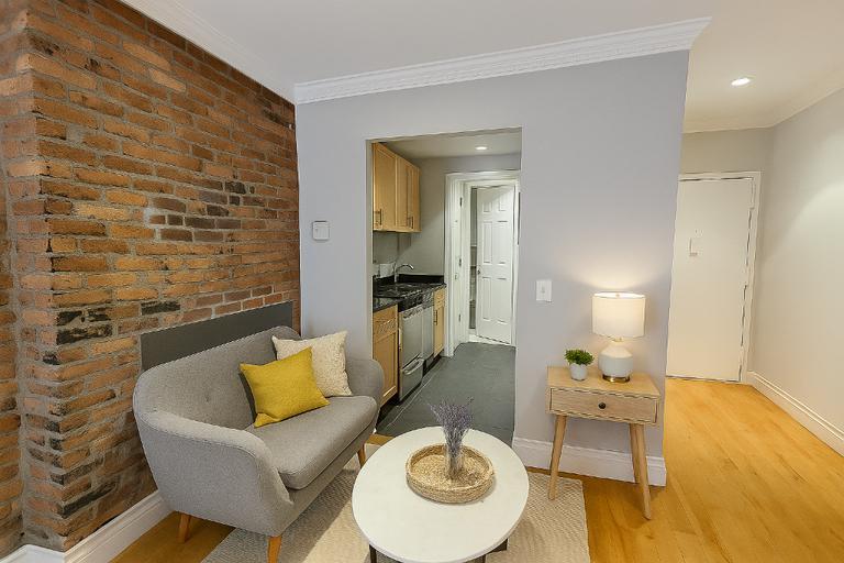 40 Avenue B in New York, NY - Building Photo