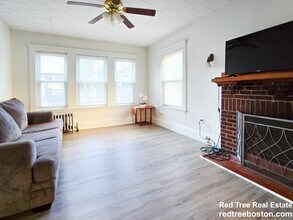 63 Pinckney St, Unit 1 in Somerville, MA - Building Photo - Building Photo