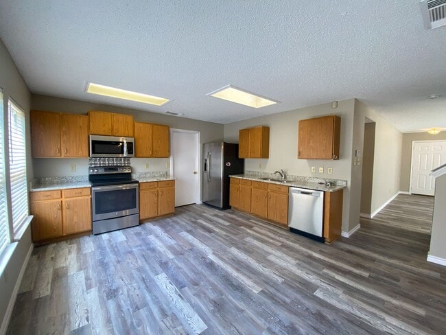 13420 Magnolia Brook