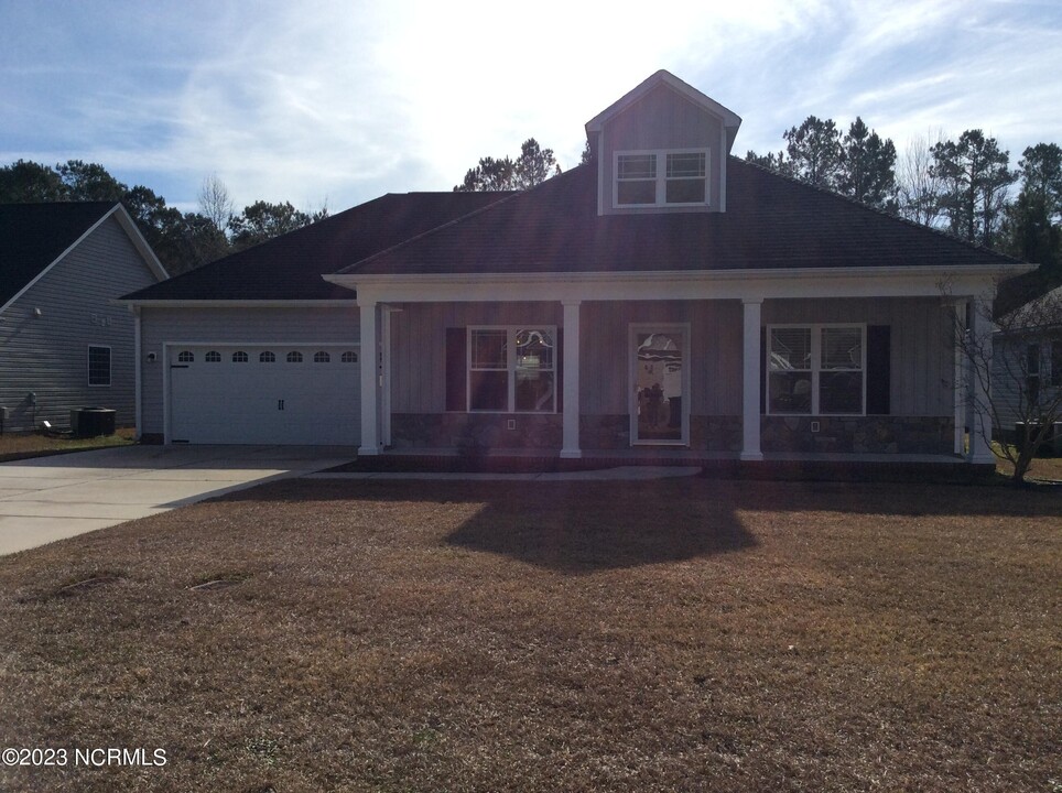 279 Station House Rd in New Bern, NC - Building Photo