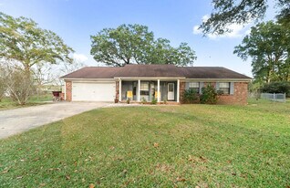 4324 Grant St in Pace, FL - Building Photo