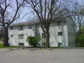 Legend Woods Apartments in Grand Ledge, MI - Building Photo - Building Photo