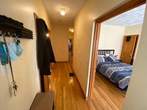 35 Hancock St-Unit -1 in Somerville, MA - Building Photo
