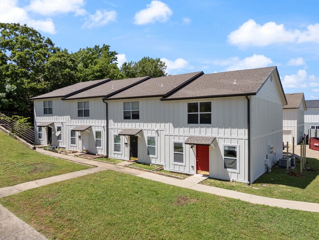 property at 950 W Eagle St