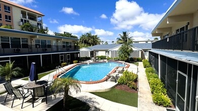 1960 NE 1st St, Unit 7D in Deerfield Beach, FL - Building Photo - Building Photo