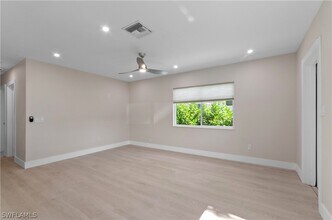 2685 Van Buren Ave in Naples, FL - Building Photo - Building Photo