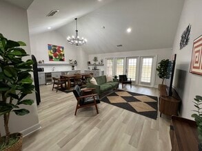 The Parker at One25 in Lagrange, GA - Foto de edificio - Building Photo