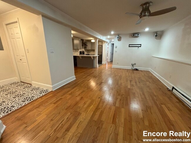 519 Columbus Ave, Unit 1 in Boston, MA - Building Photo - Building Photo