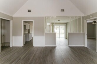 4652 Benoit Dr in Memphis, TN - Building Photo - Building Photo