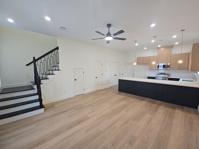 7956 Bonaire St in Houston, TX - Building Photo - Building Photo