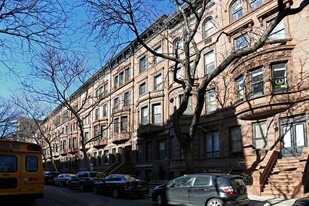 19 W 89th St Apartments