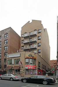 3722 73rd St in Jackson Heights, NY - Foto de edificio - Building Photo