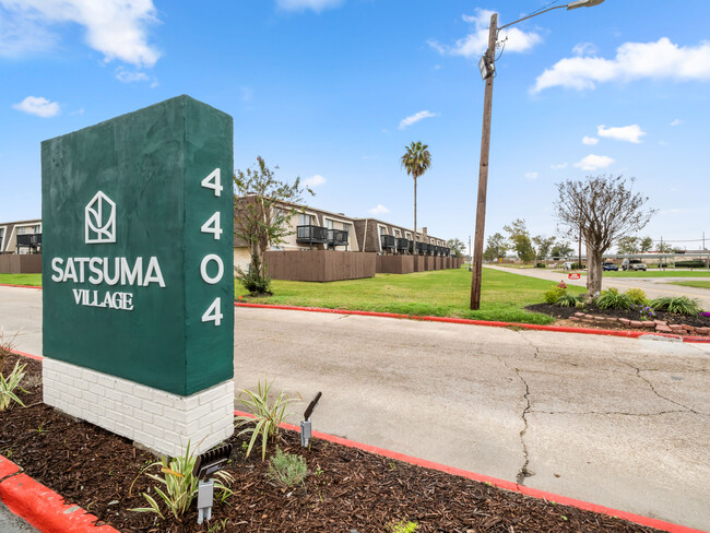 Satsuma Village in Lake Charles, LA - Foto de edificio - Building Photo