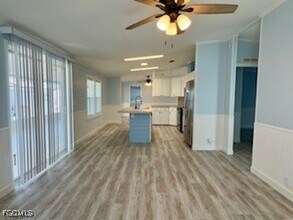 12940 Spencer St in Ft. Myers, FL - Building Photo - Building Photo