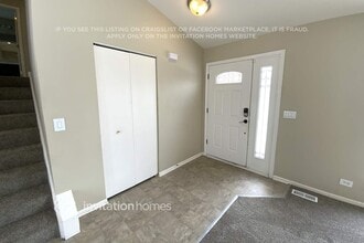 484 Columbine Ln in Bolingbrook, IL - Building Photo - Building Photo