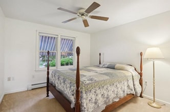 48 Lawndale Ave in Nashua, NH - Foto de edificio - Building Photo