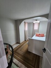1872 SW 29th Ave in Fort Lauderdale, FL - Foto de edificio - Building Photo
